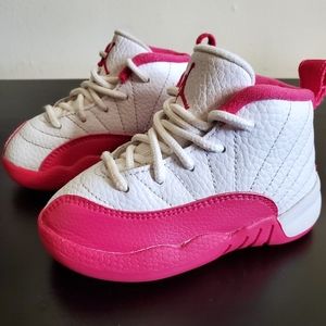 Nike Jordan Retro 12 Sneaker | 6C